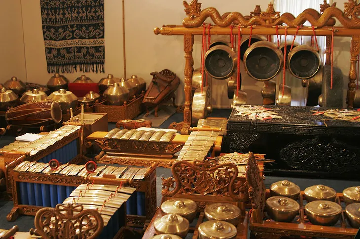 Alat musik Gamelan Kyai Cilandak Timur